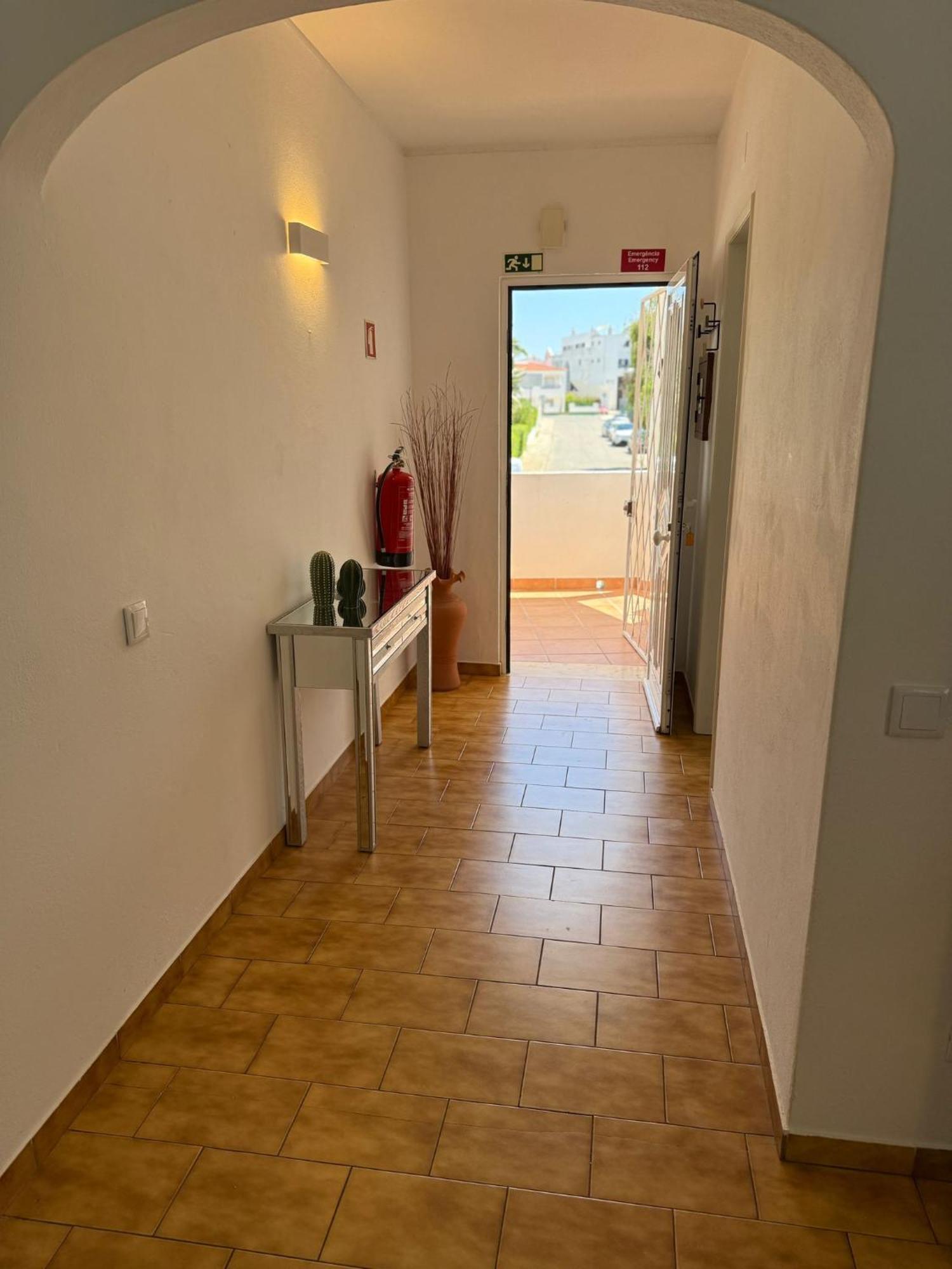 Cozy Apartment Oura Beach Albufeira Exterior photo